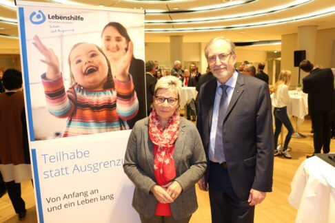 „Bereitschaft zur Inklusion kann nicht verordnet werden“Parlamentarischer Abend der Lebenshilfe NRW widmete sich dem ehrenamtlichen Engagement von und für Menschen mit Behinderung.