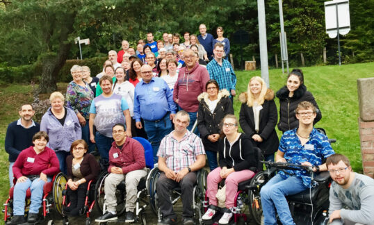 Neues Parlament für mehr MitbestimmungLebenshilfe Räte NRW beschließen landesweite starke Selbstvertretung für Menschen mit geistiger Behinderung