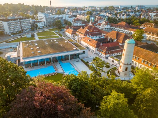 Reha in Bad Nauheim – moderne Kliniken und Heilbad-Tradition